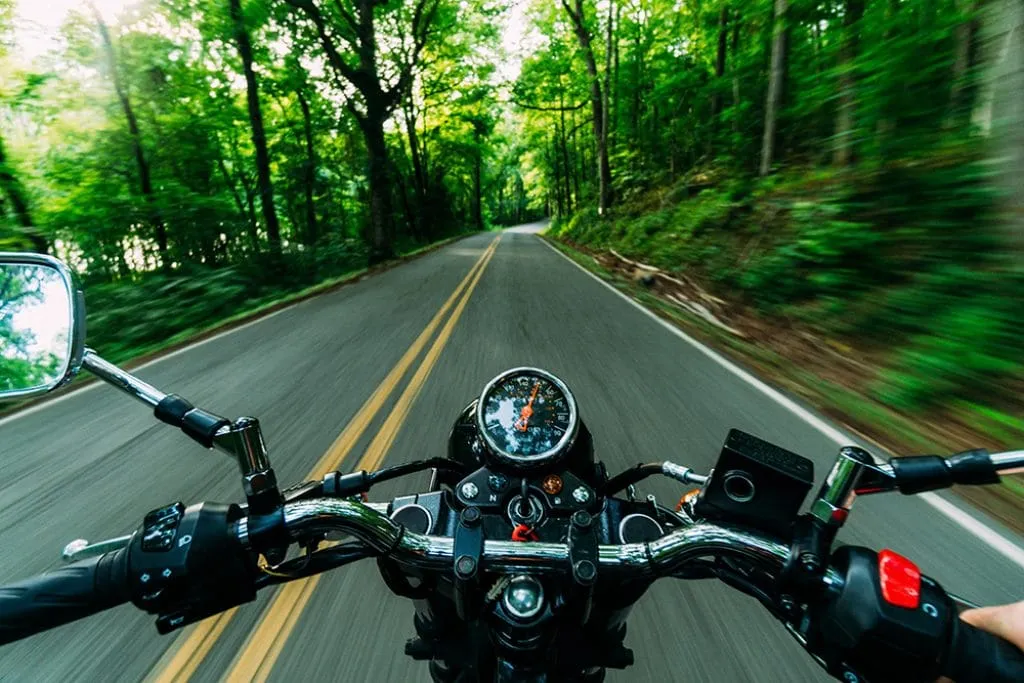 Pourquoi choisir de se déplacer en taxi moto ?