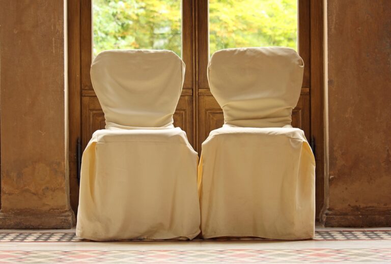 Housses sur mesure : tes meubles et équipements en sécurité