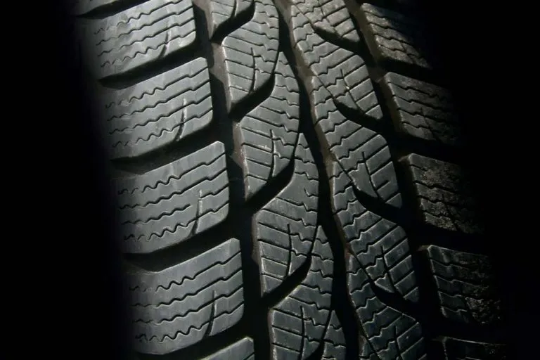 Trouvez les meilleurs pneus pour votre auto aux meilleurs prix 