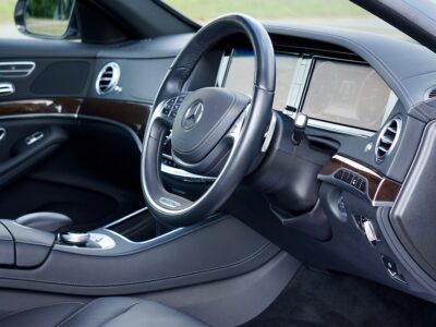 mercedes-2349650_1280