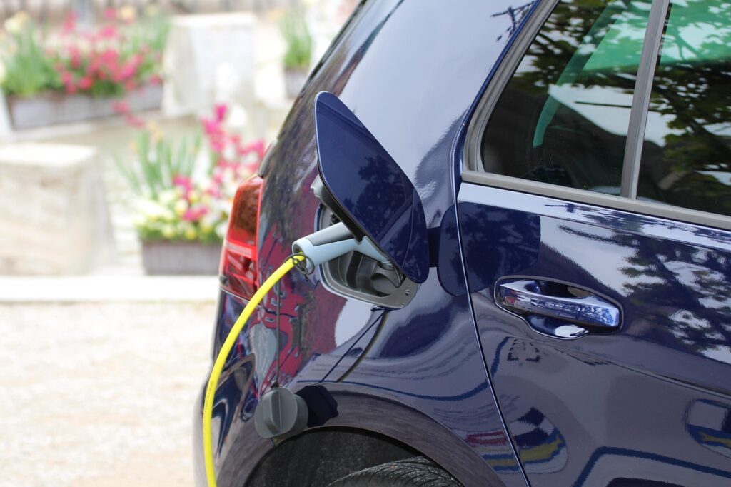 Comment optimiser la recharge de votre voiture électrique à domicile
