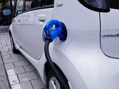 Le_guide_complet_des_voitures_électriques