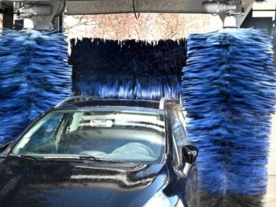 img-station-de-lavage-auto-l-entretien-des-machines.jpg