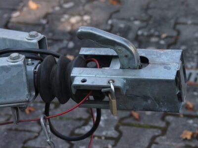 Coffre_sur_attelage_:_qu_est_ce_que_c_est_et_comment_le_placer_?