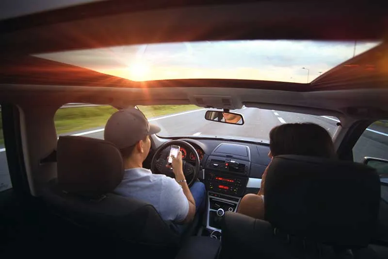 avis dashcam