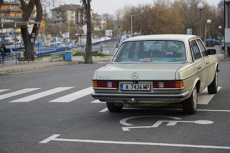 résilier assurance auto avis