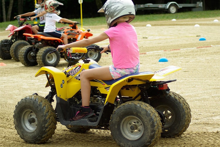 choisir quad selon age enfant avis