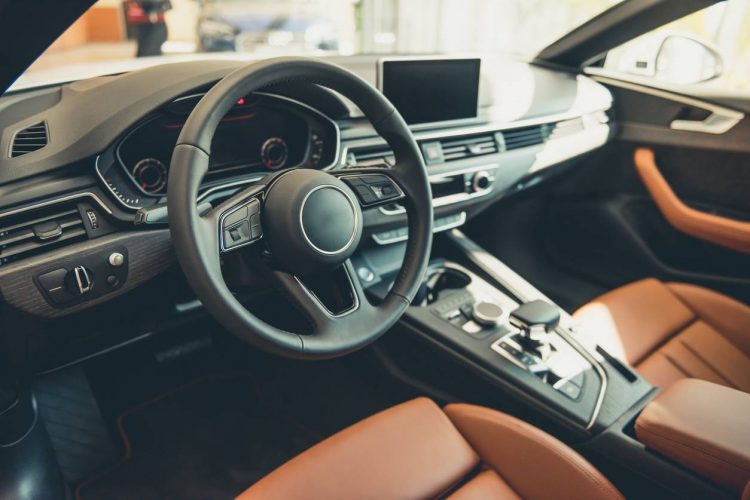 Intérieur de voiture customisé, accessoires