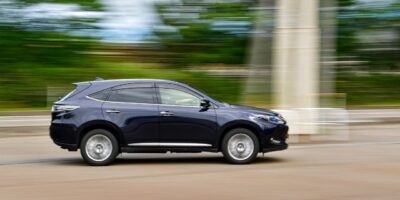 Quel_est_le_prix_moyen_pour_mettre_des_vitres_teintées_sur_sa_voiture_?