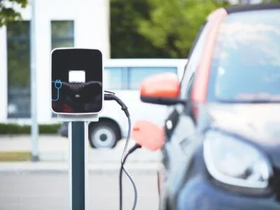 borne de recharge solaire