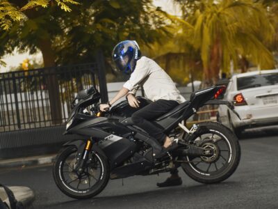 Assurance_moto_pour_jeunes_conducteurs_pour_une_conduite_en_toute_sérénité