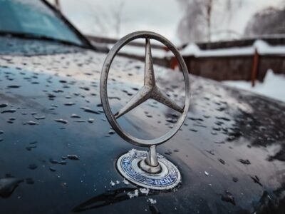 Quelle_est_la_différence_entre_un_Mercedes_CLK_430_et_un_CLK_430_AMG_Mercedes_?