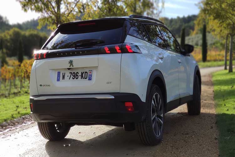 voiture électrique conseils avantages véhicules peugeot conseils
