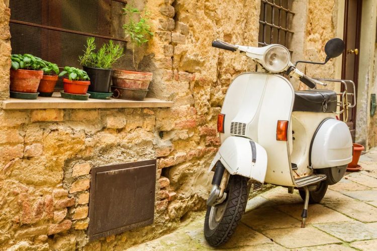 nettoyage scooter électrique