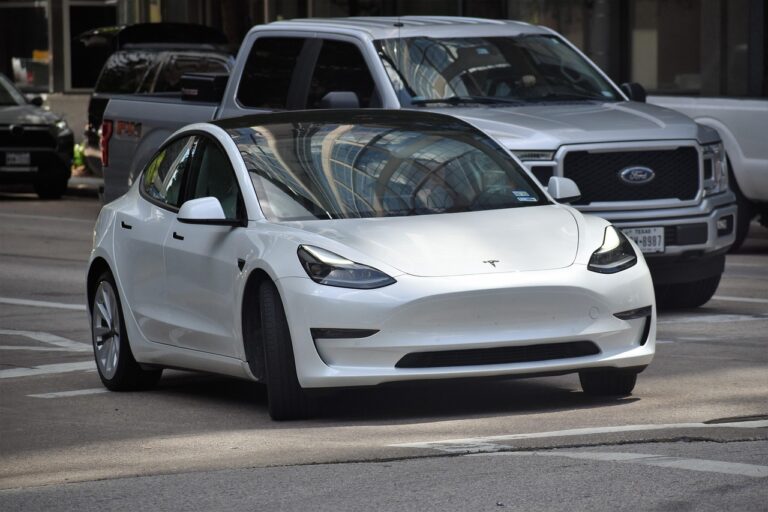 Les avantages de passer à la voiture électrique