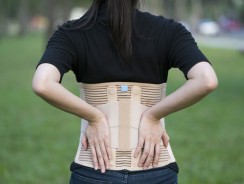 Peut-on conduire avec un corset lombaire ?