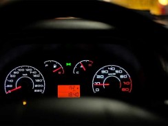 Comment fonctionne une voiture hybride ?
